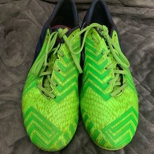 Mens 10.5 Green Blue adidas Absolado Soccer Cleats